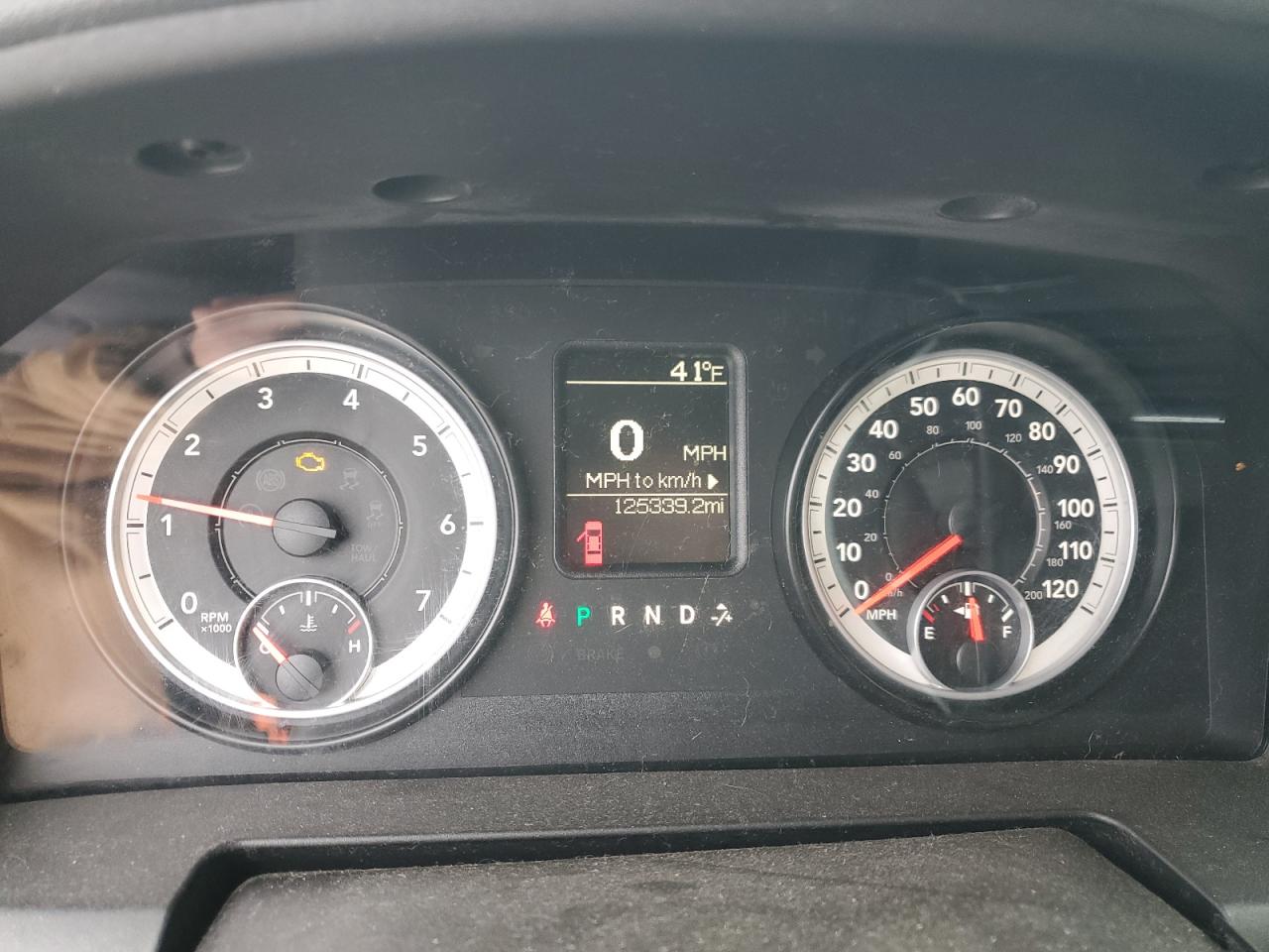 2013 RAM 1500 - Image 9