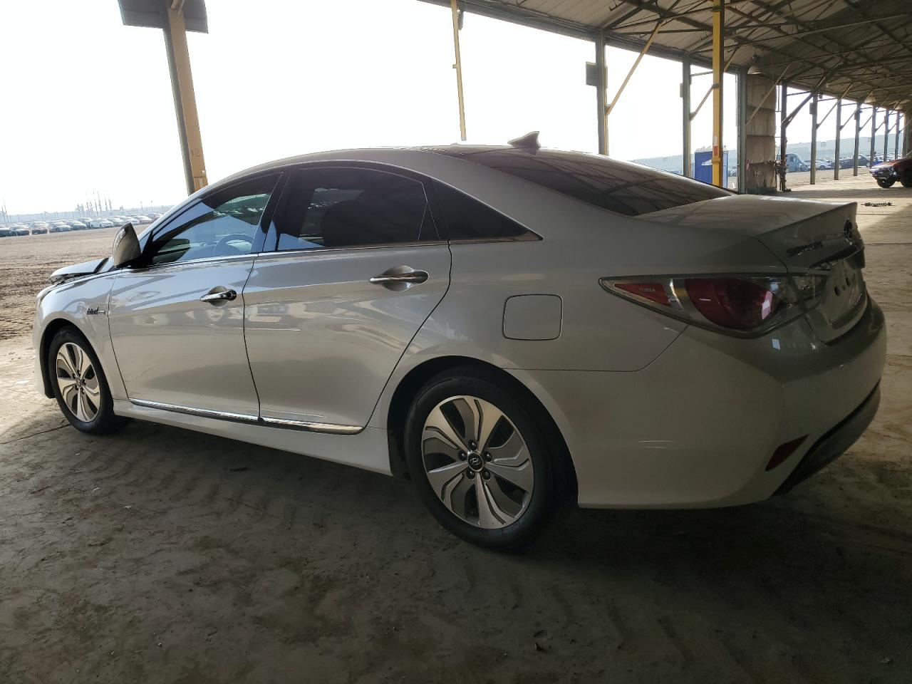 2015 Hyundai Sonata - Image 2