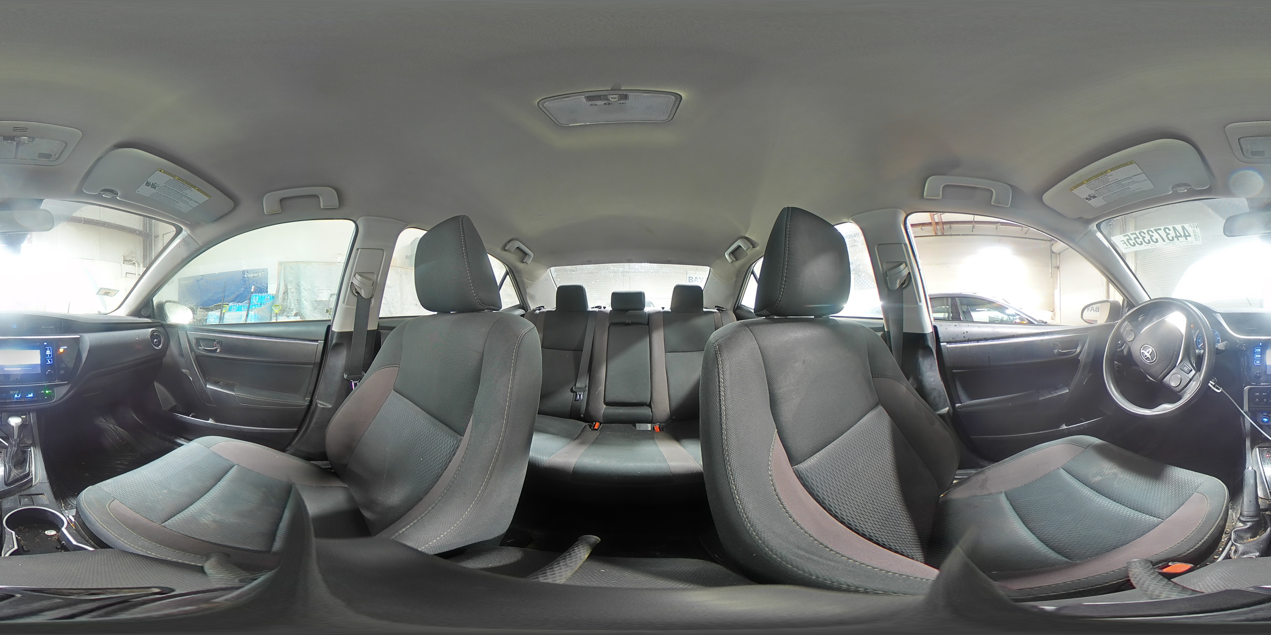 2018 Toyota Corolla - Image 15
