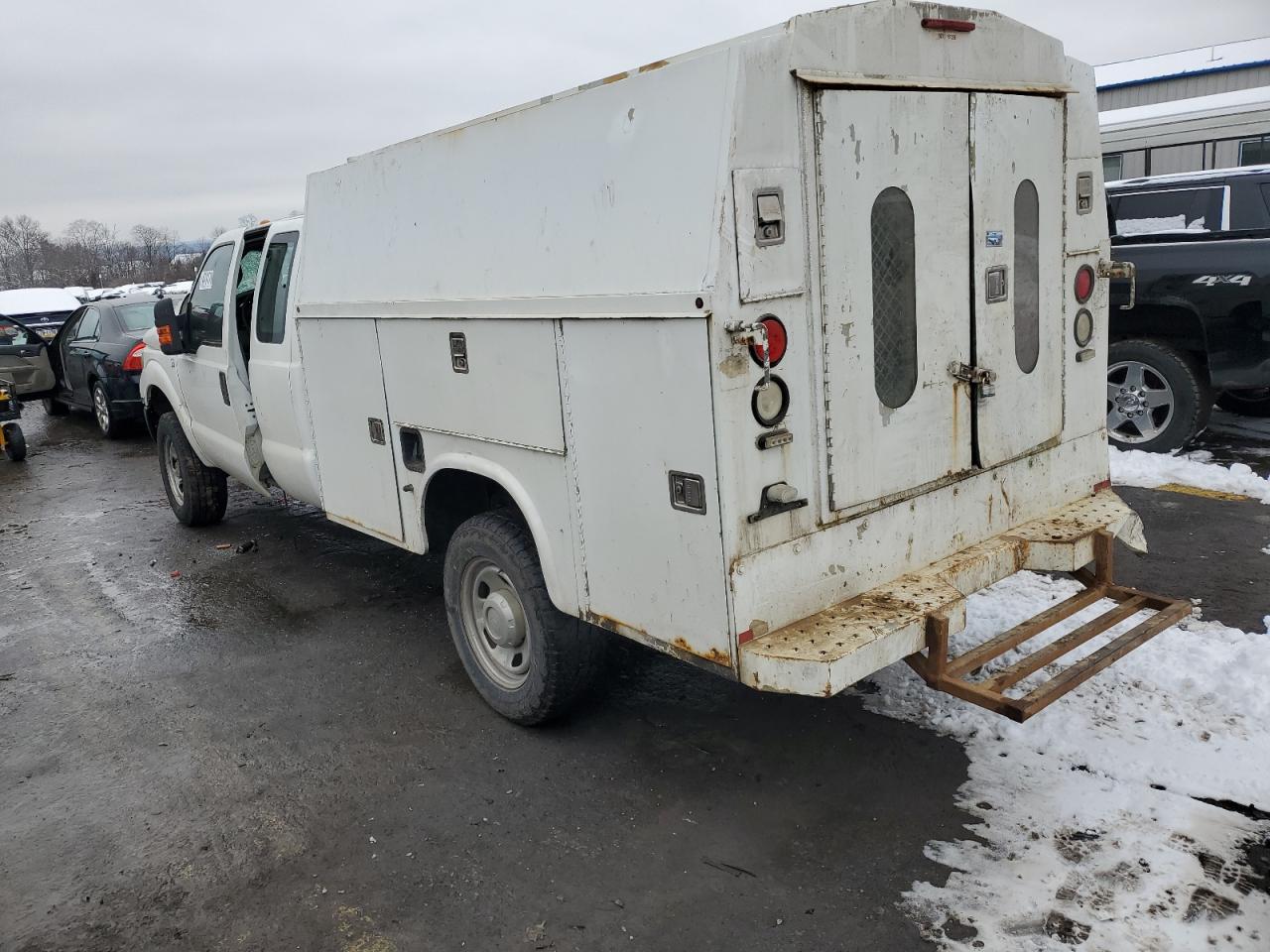 2011 Ford F350 - Image 2