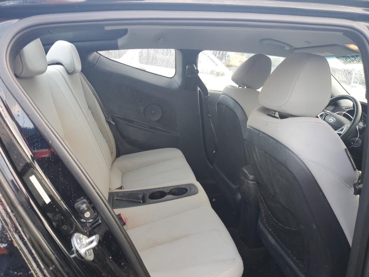 2012 Hyundai Veloster - Image 10