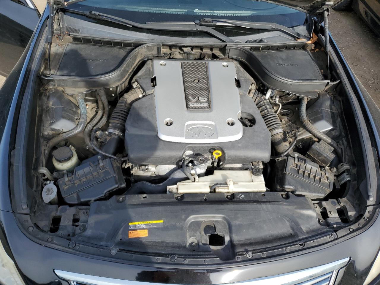 2011 Infiniti G - Image 13