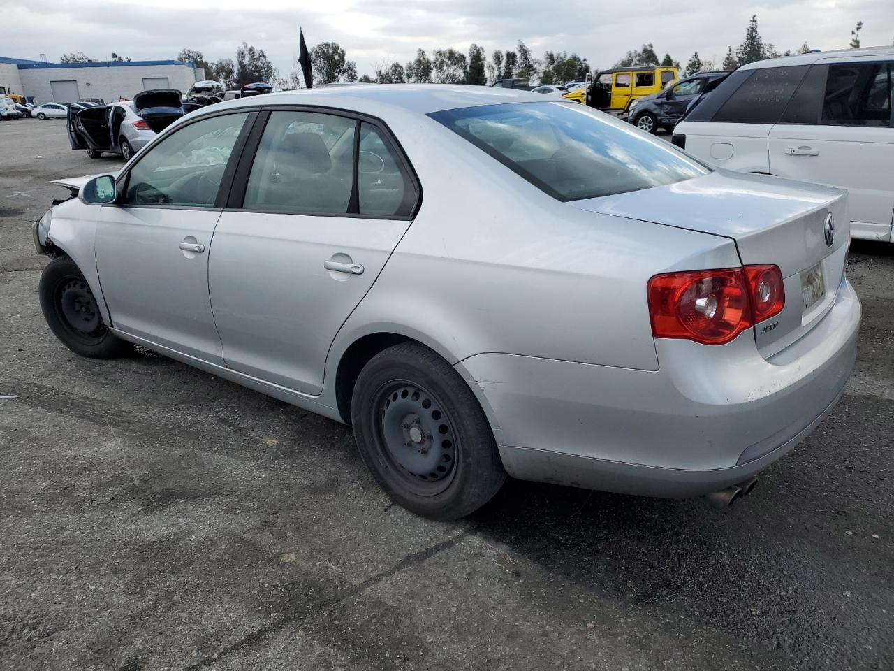 2006 Volkswagen Jetta - Image 2