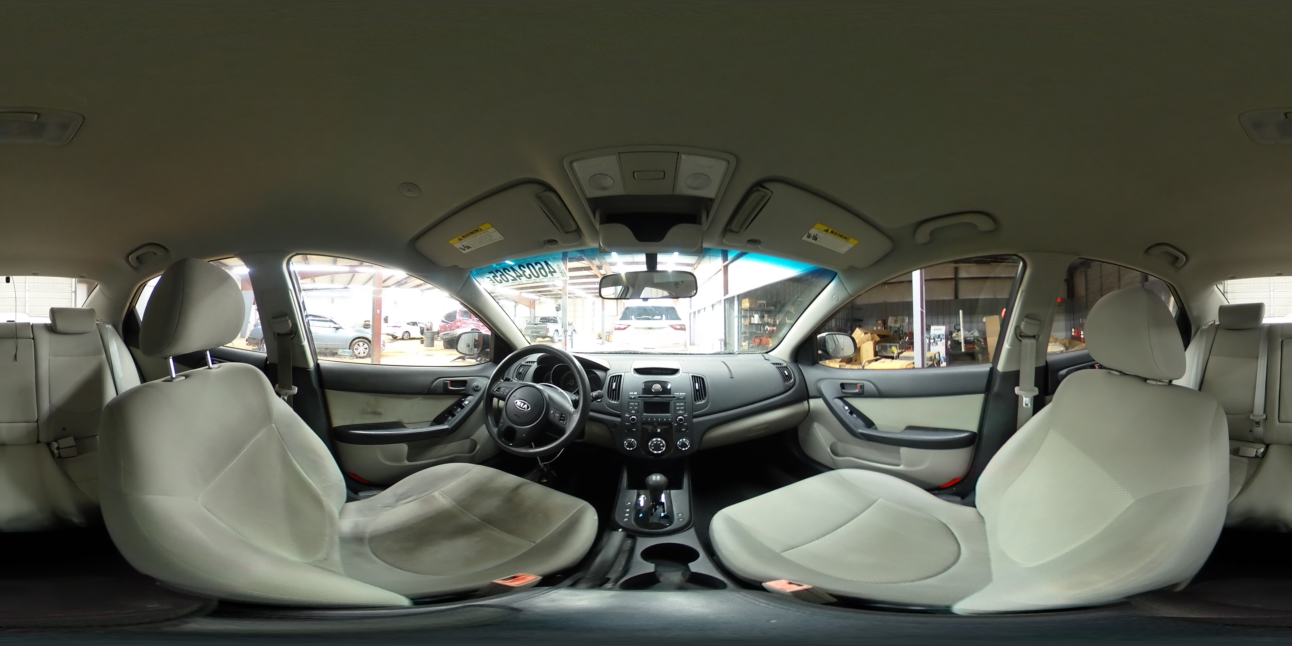 2010 Kia Forte - Image 12