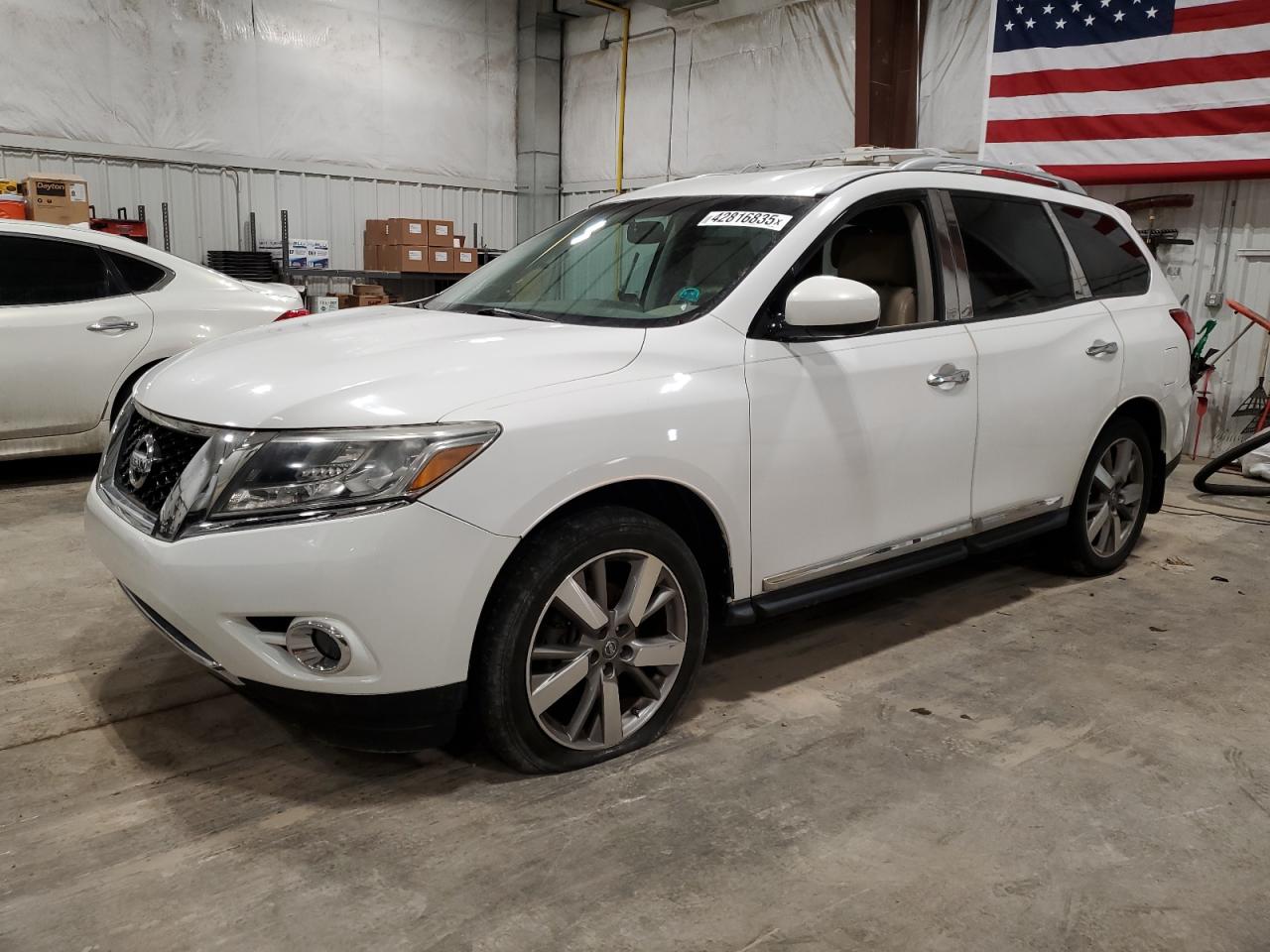 2013 Nissan Pathfinder - Image 1