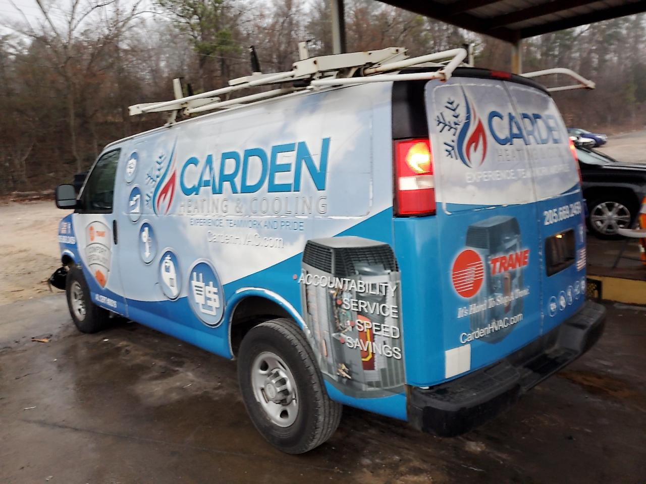 2015 Chevrolet Express - Image 2