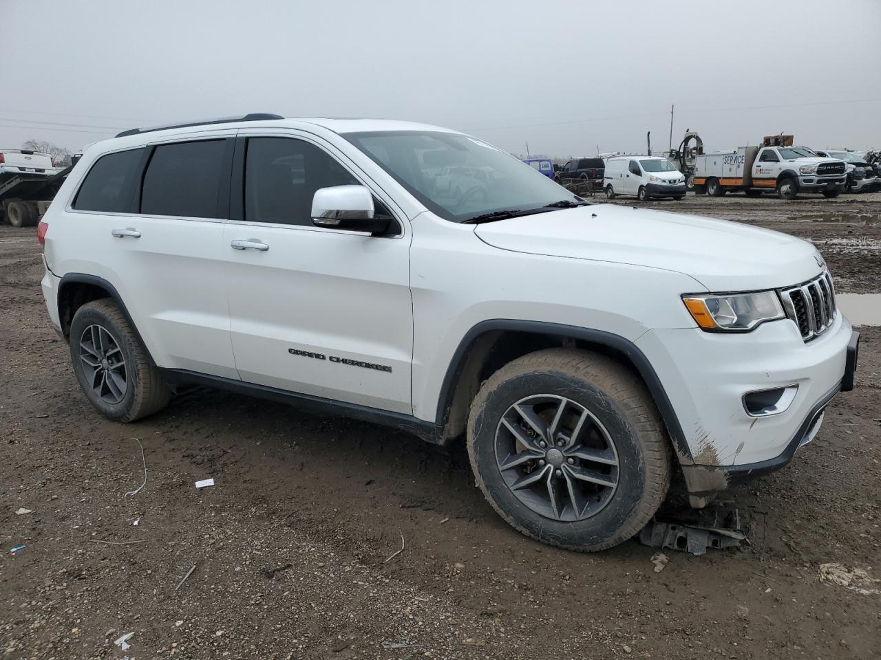 2017 Jeep Grand Cherokee - Image 4
