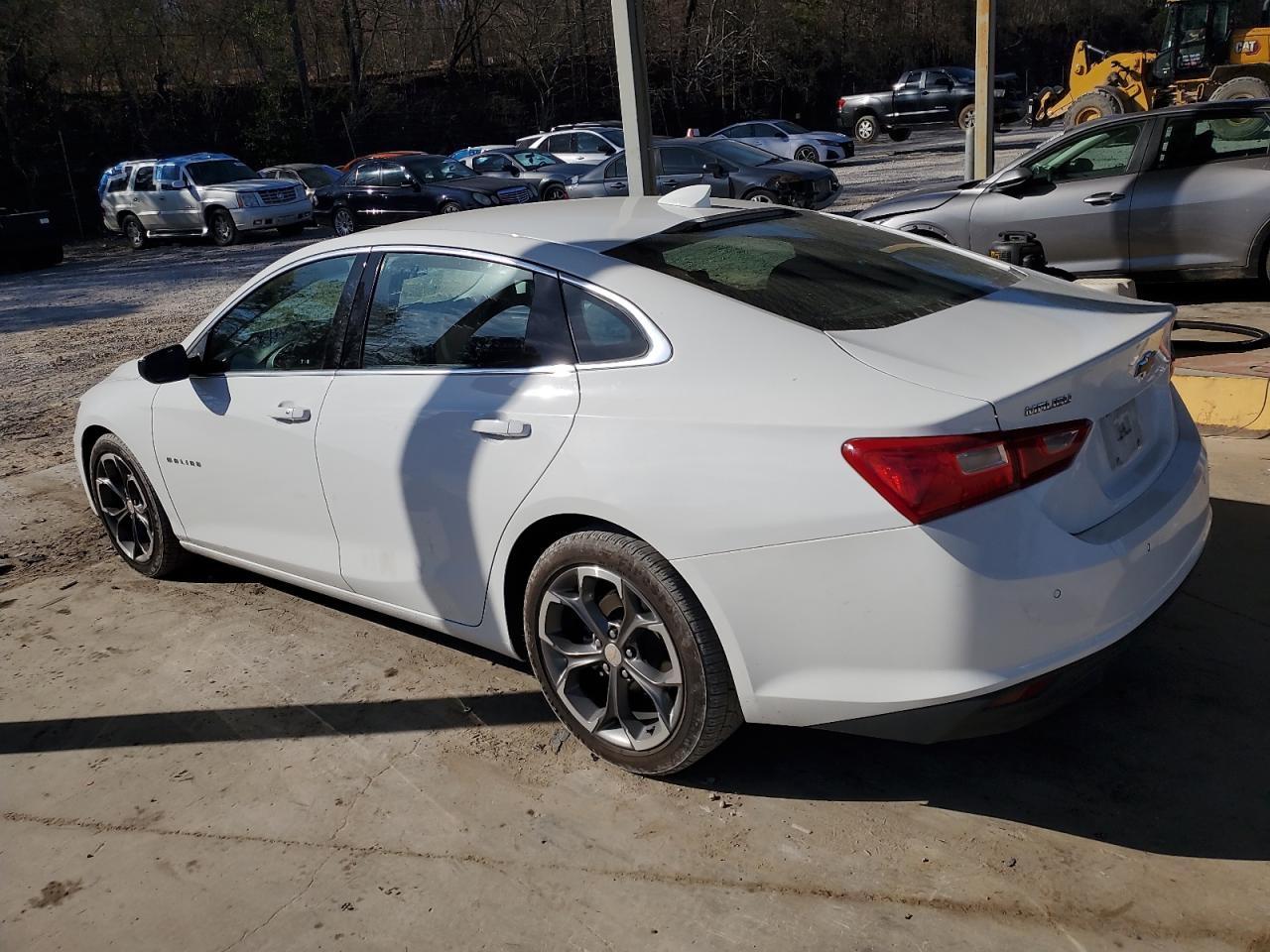 2023 Chevrolet Malibu - Image 2