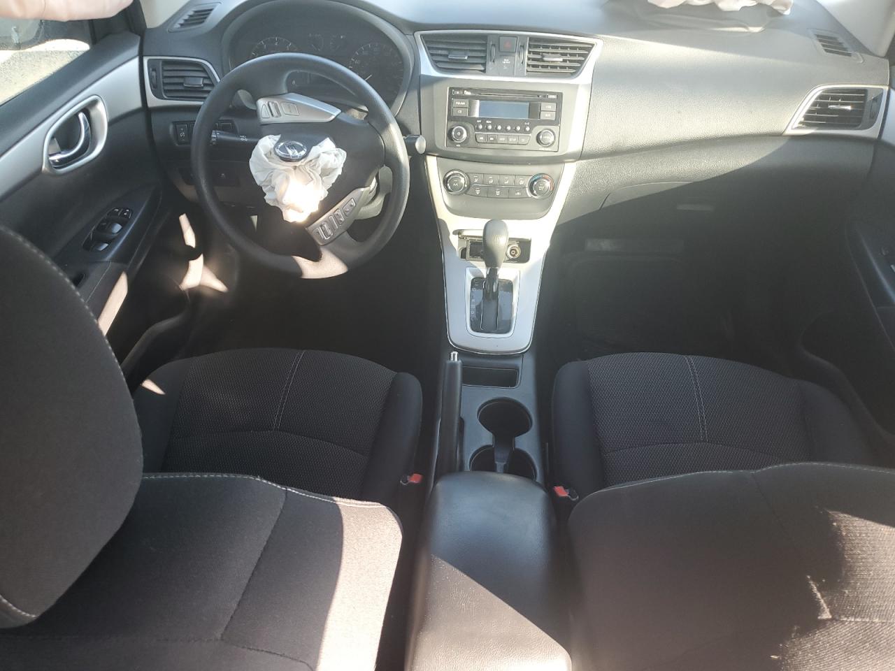 2015 Nissan Sentra - Image 8