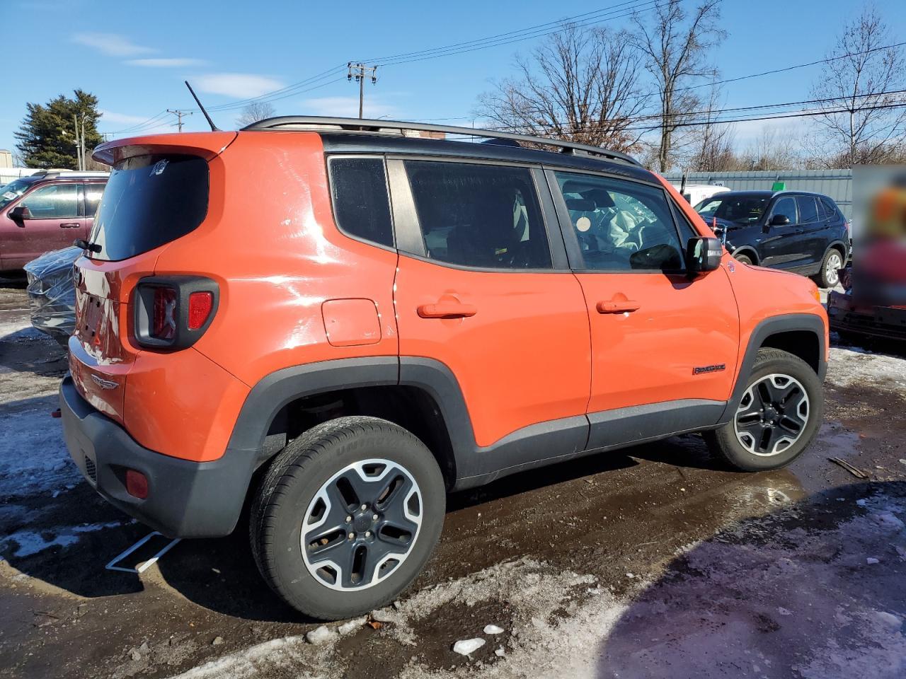 2016 Jeep Renegade - Image 3