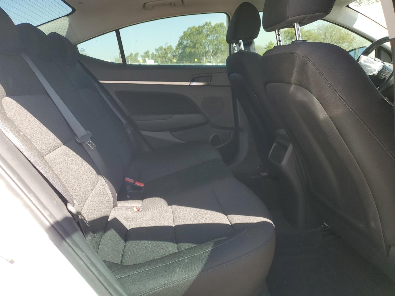 2020 Hyundai Elantra - Image 10