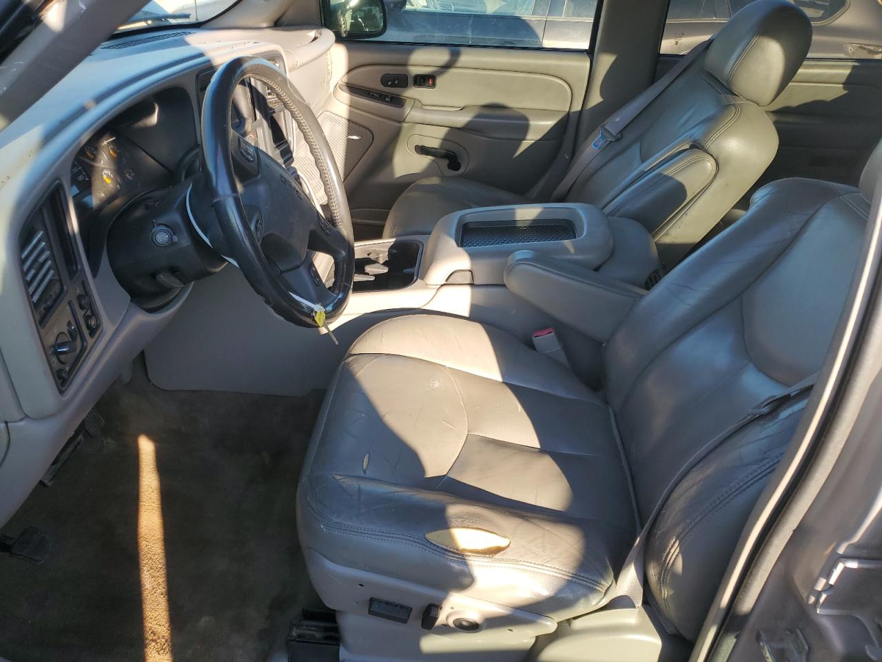 2004 GMC Sierra - Image 7