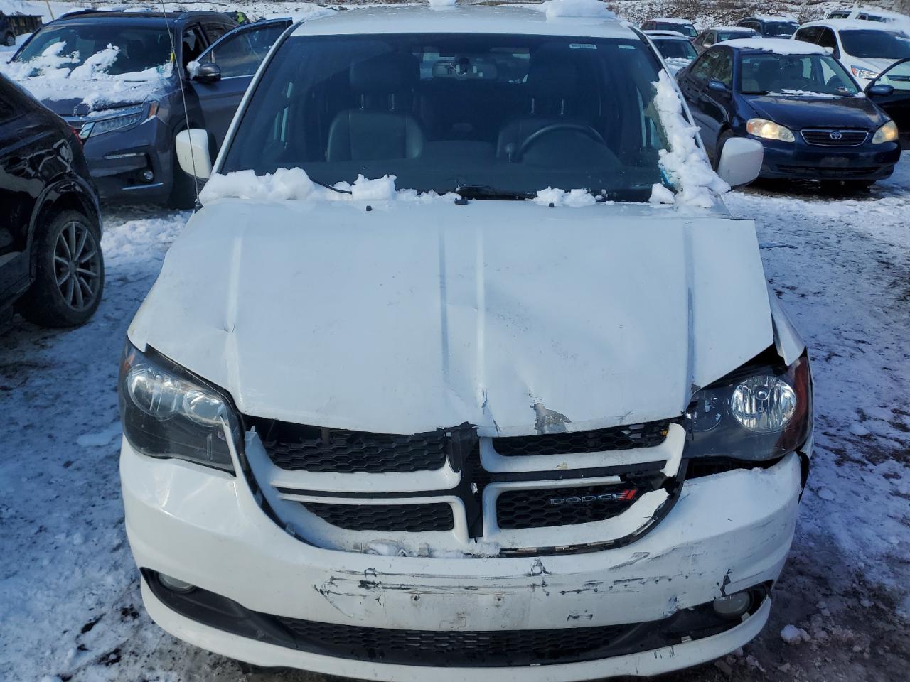 2018 Dodge Caravan - Image 5