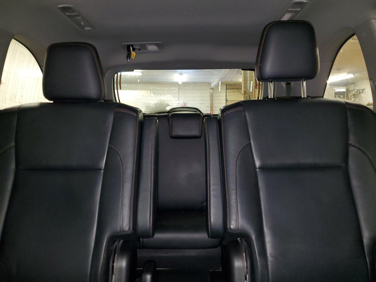 2016 Toyota Highlander - Image 10