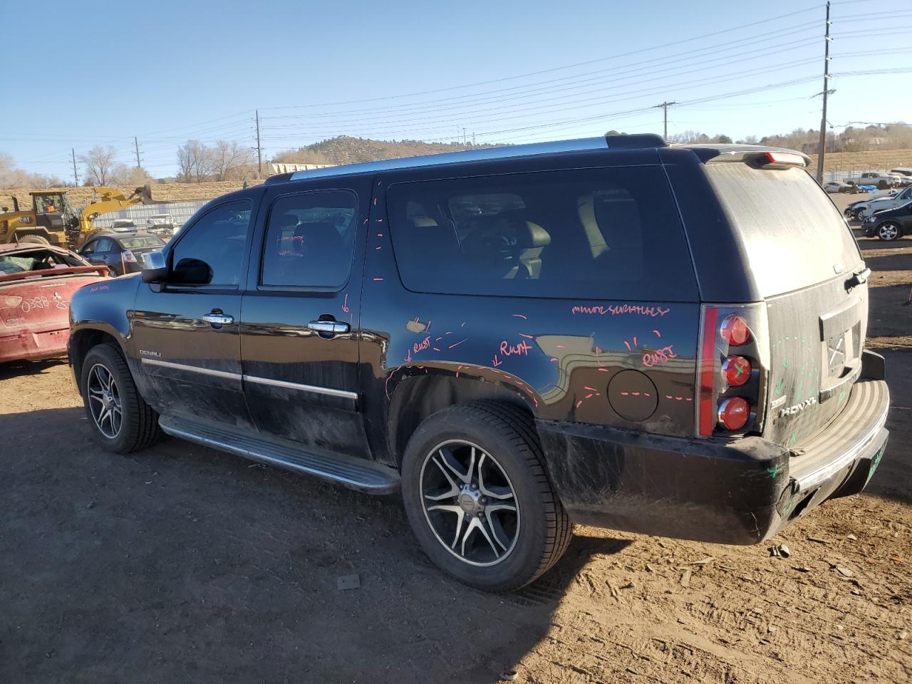 2010 GMC Yukon - Image 2