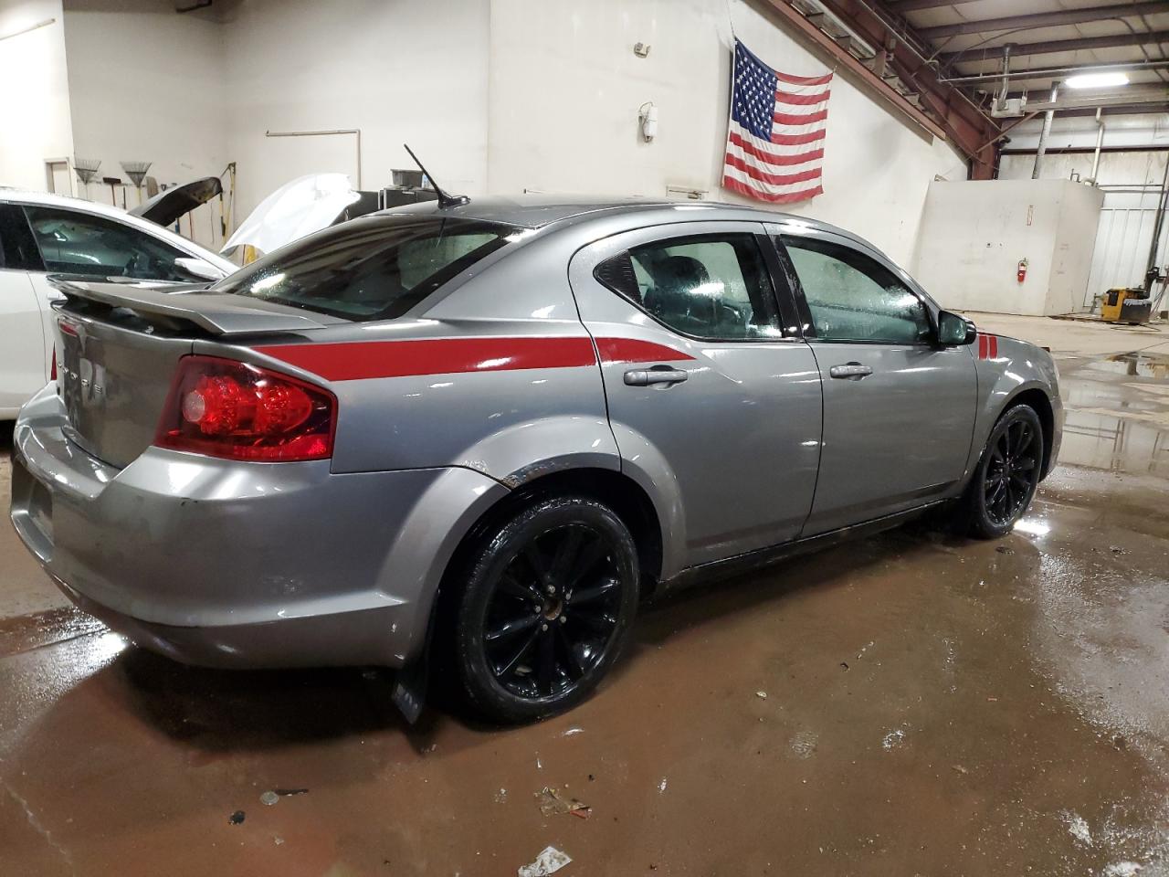 2013 Dodge Avenger - Image 3