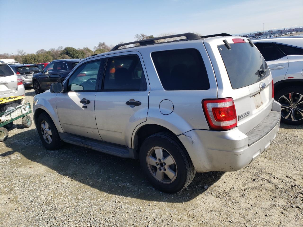 2009 Ford Escape - Image 2
