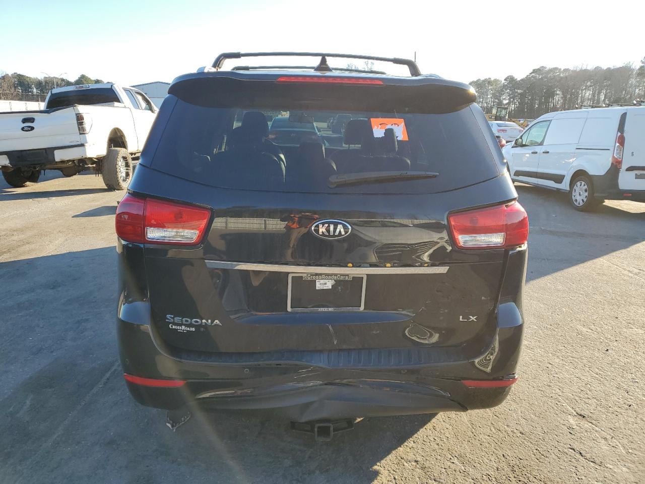 2017 Kia Sedona - Image 6