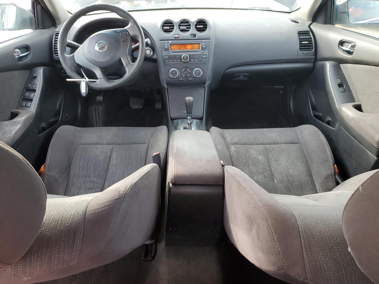 2011 Nissan Altima - Image 8