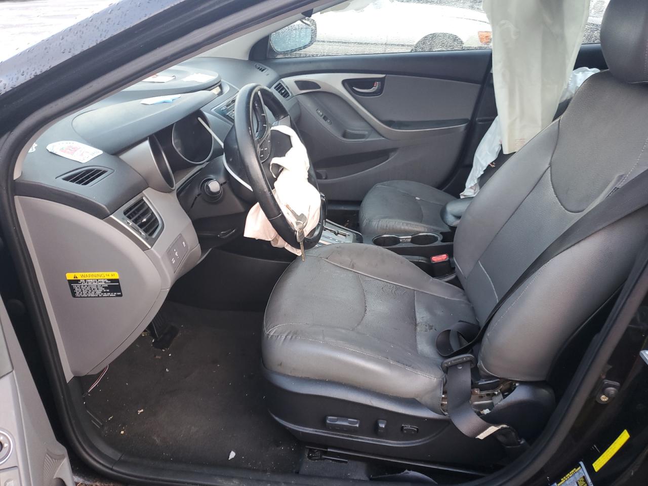 2013 Hyundai Elantra - Image 7