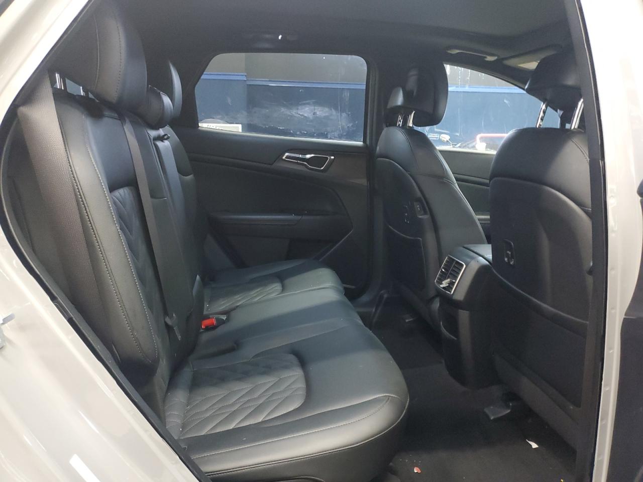 2023 Kia Sportage - Image 11
