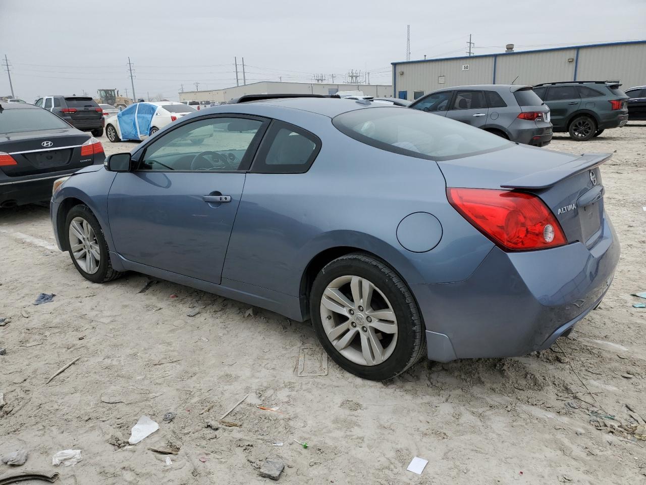 2012 Nissan Altima - Image 2