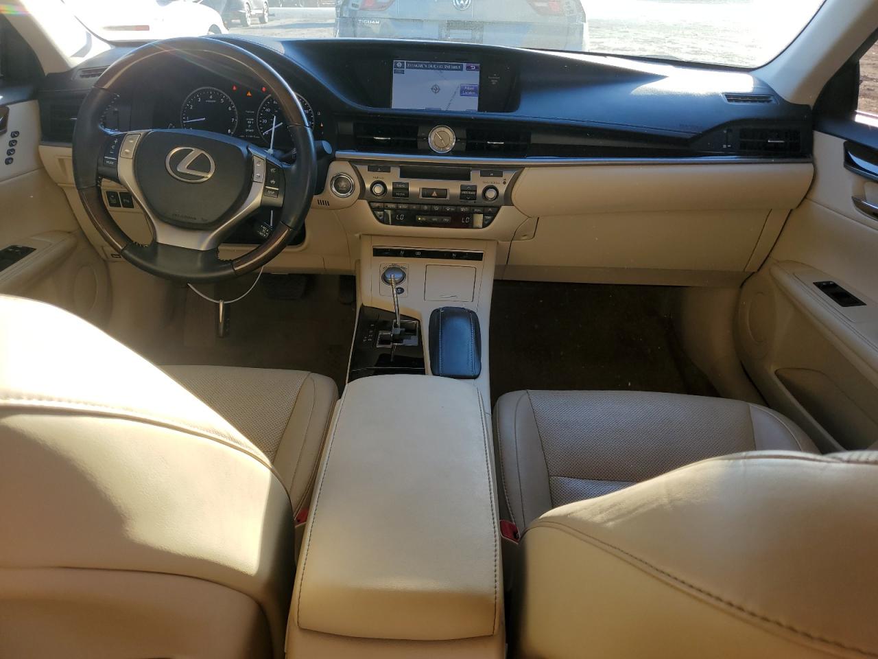 2013 Lexus ES - Image 8