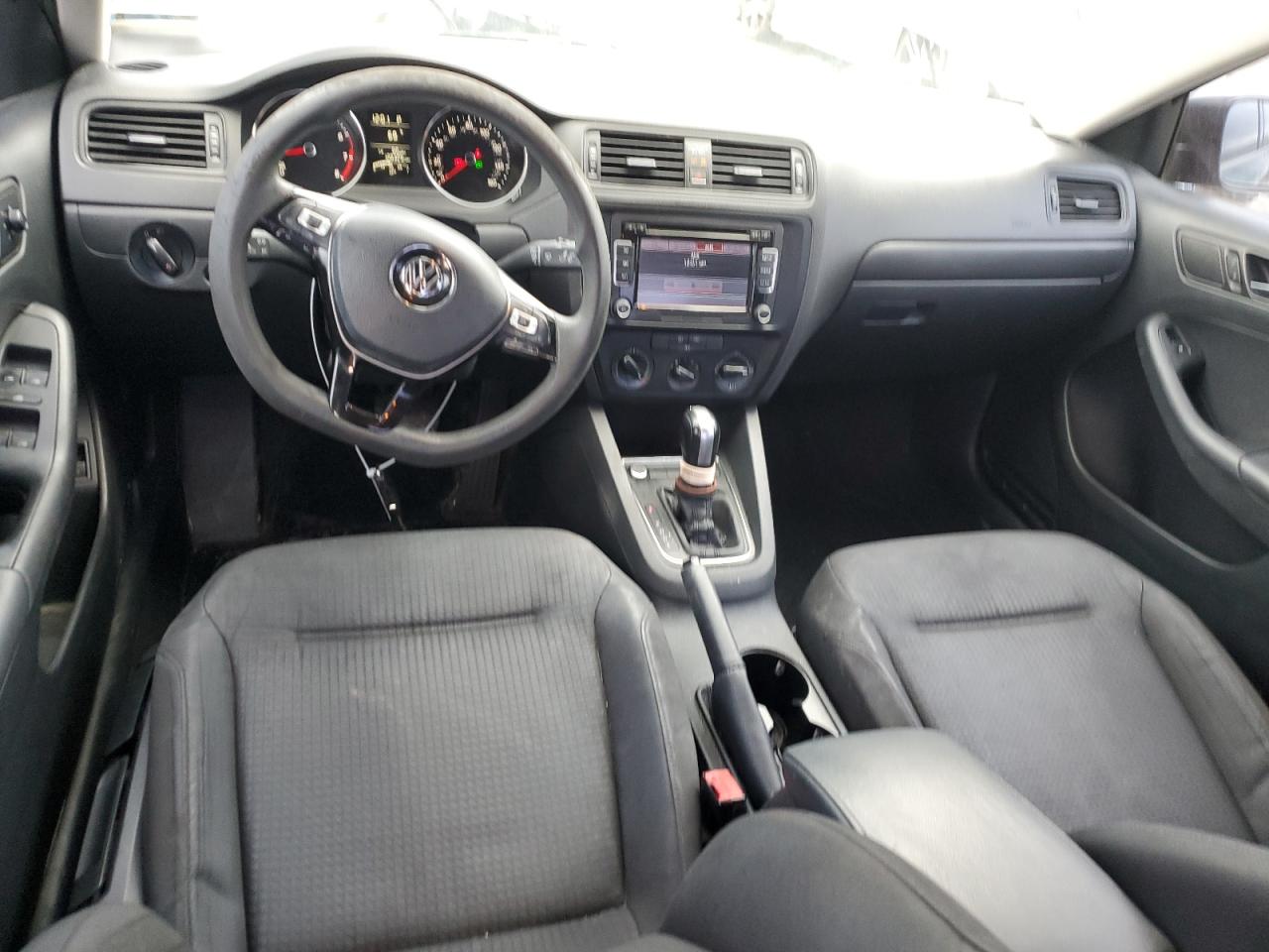 2015 Volkswagen Jetta - Image 8