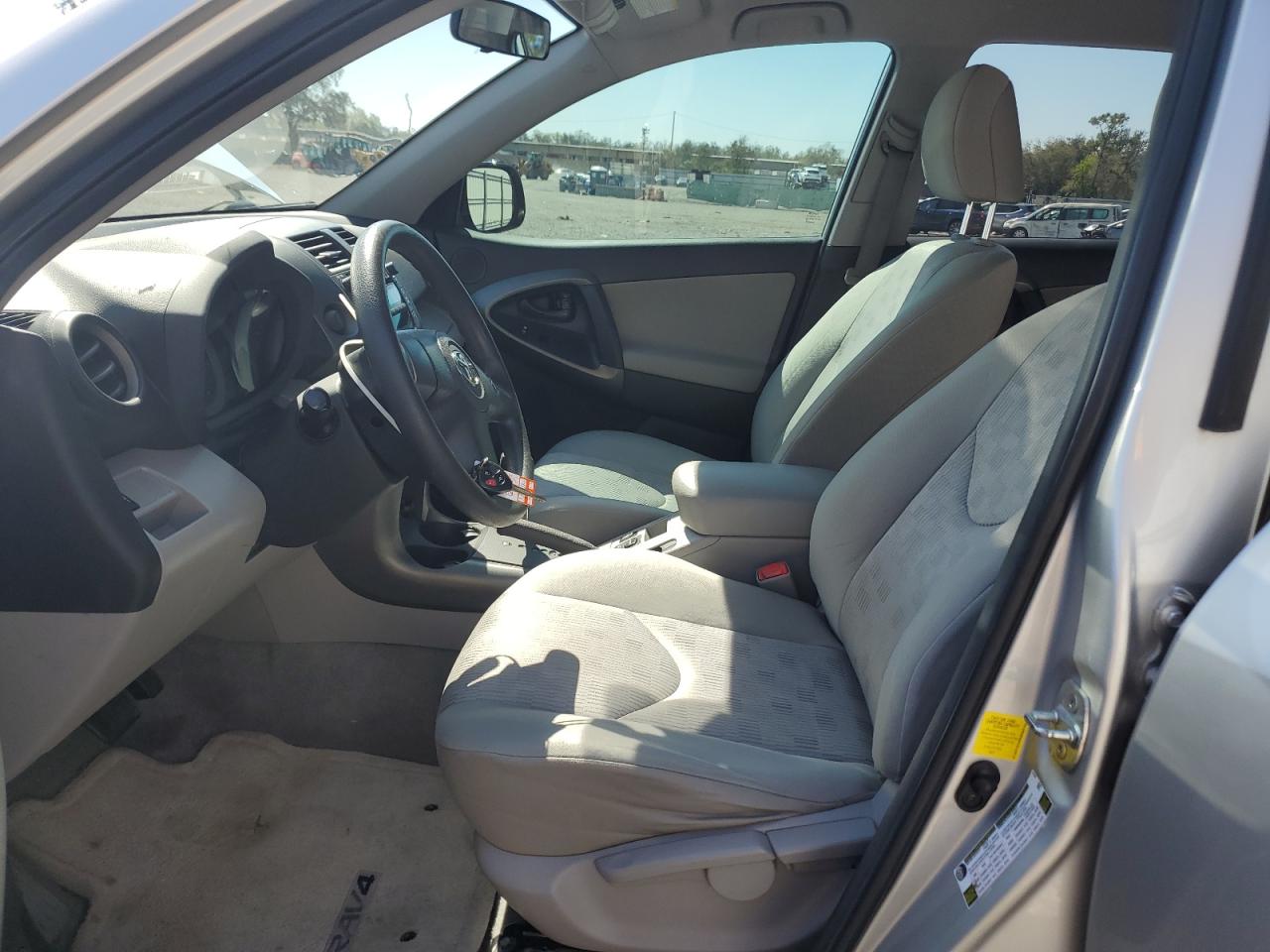 2011 Toyota RAV 4 - Image 7