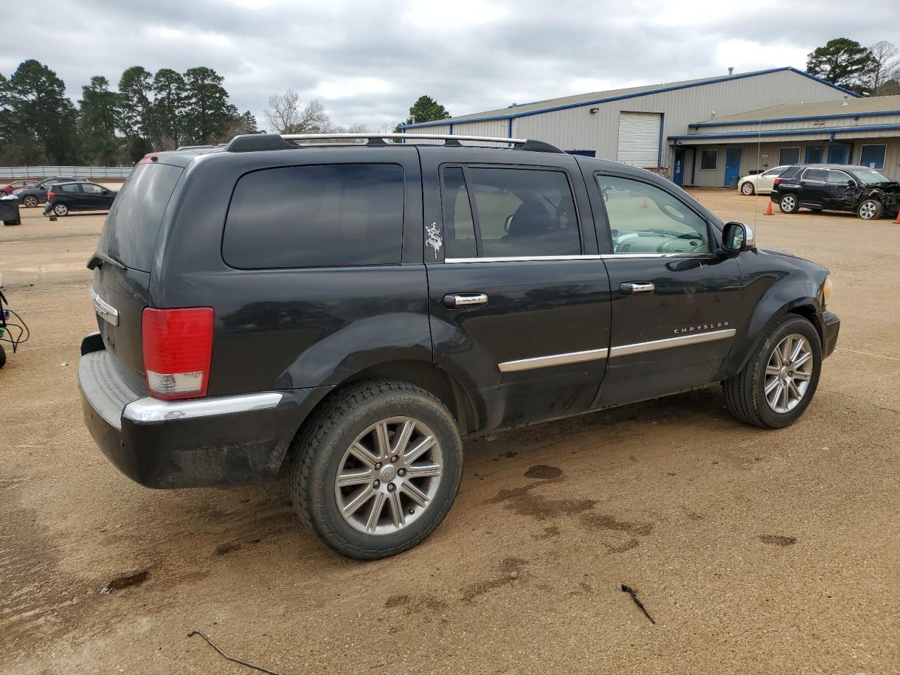 2007 Chrysler Aspen - Image 3