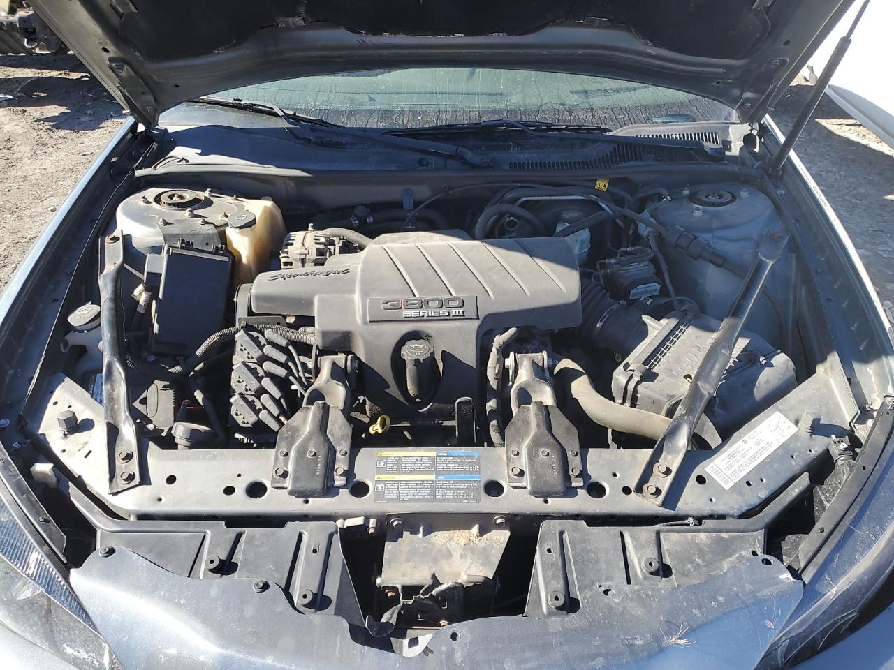 2005 Pontiac Grand Prix - Image 11
