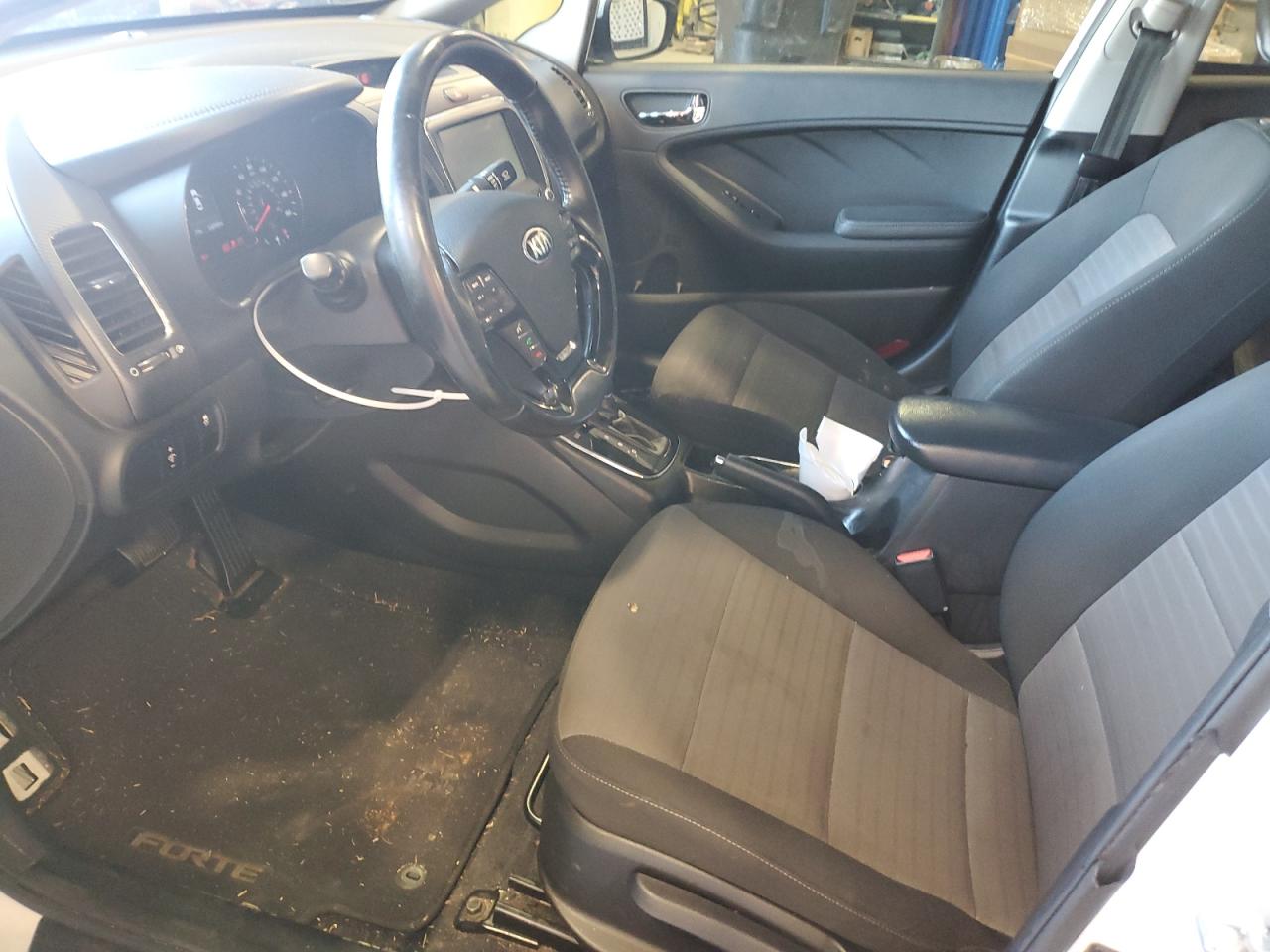 2018 Kia Forte - Image 7