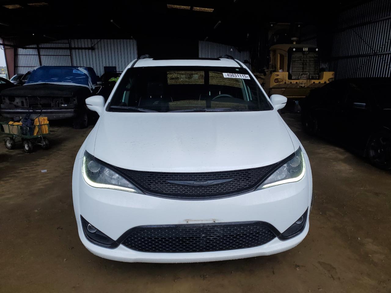 2020 Chrysler Pacifica - Image 5