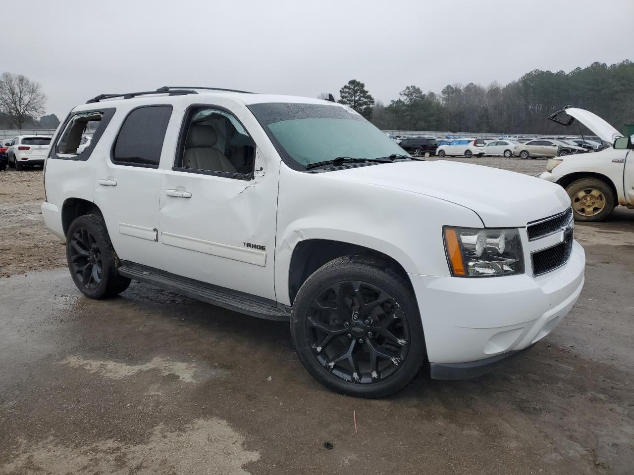 2013 Chevrolet Tahoe - Image 4