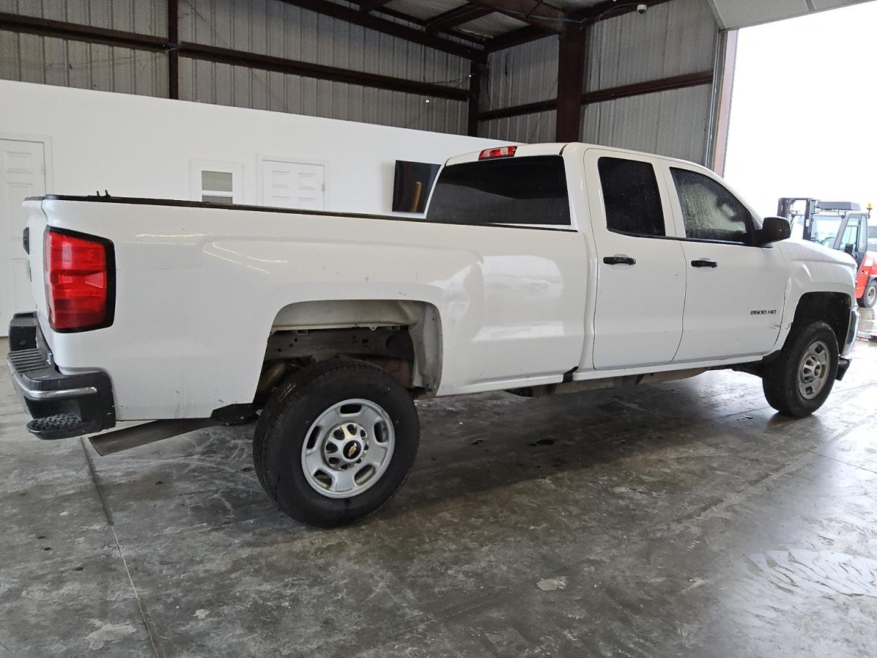 2016 Chevrolet Silverado - Image 3