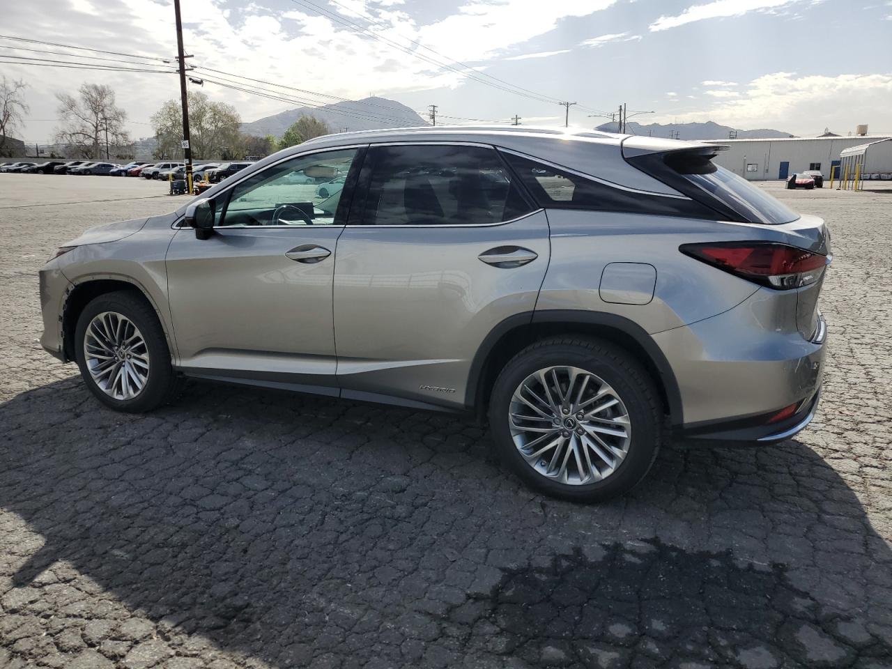 2021 Lexus RX - Image 2