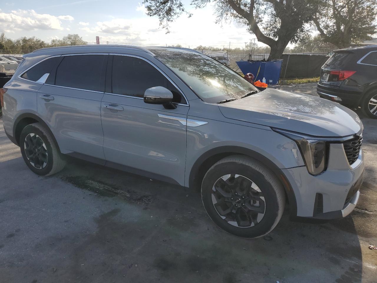 2024 Kia Sorento - Image 4