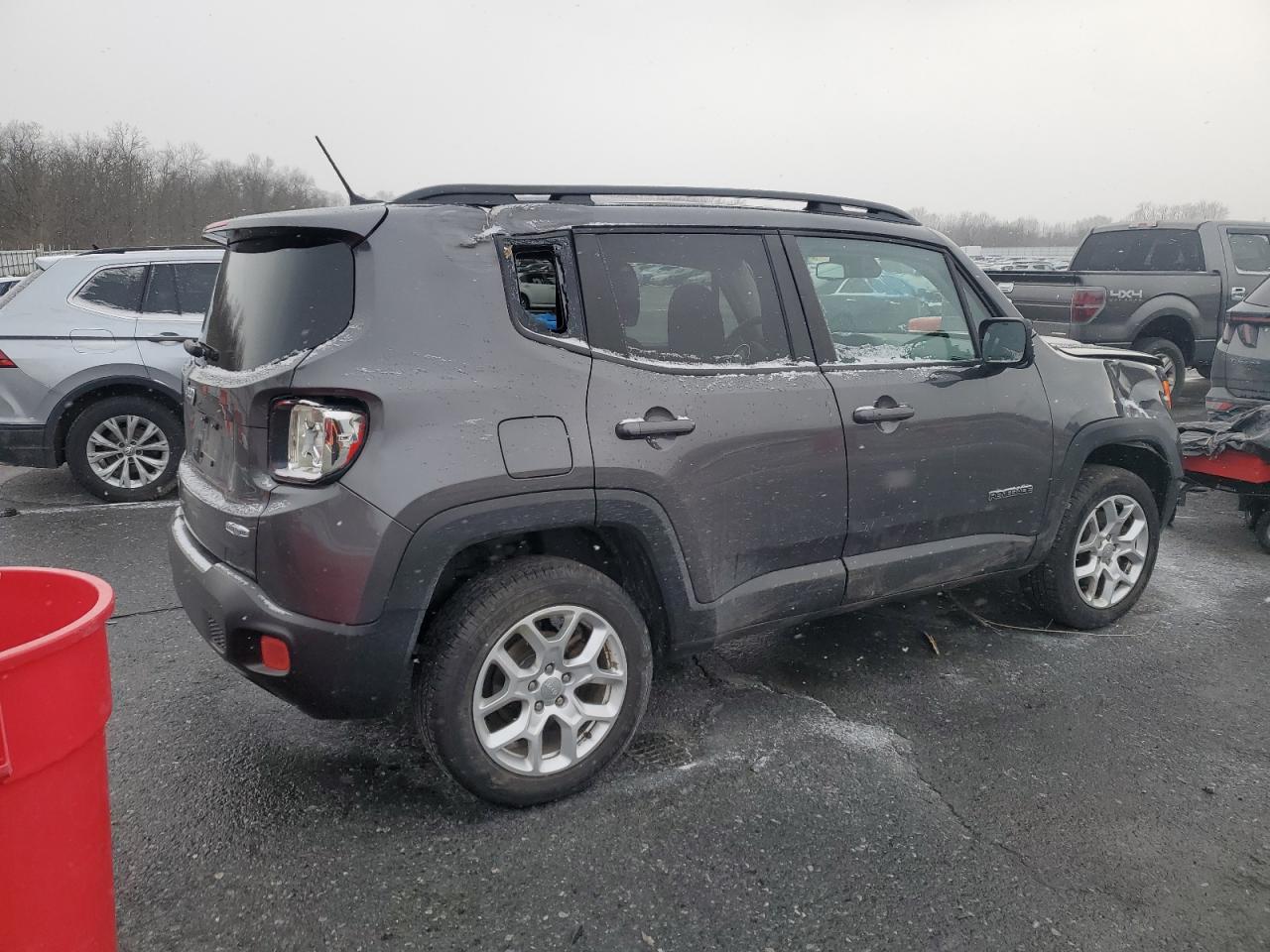 2017 Jeep Renegade - Image 3