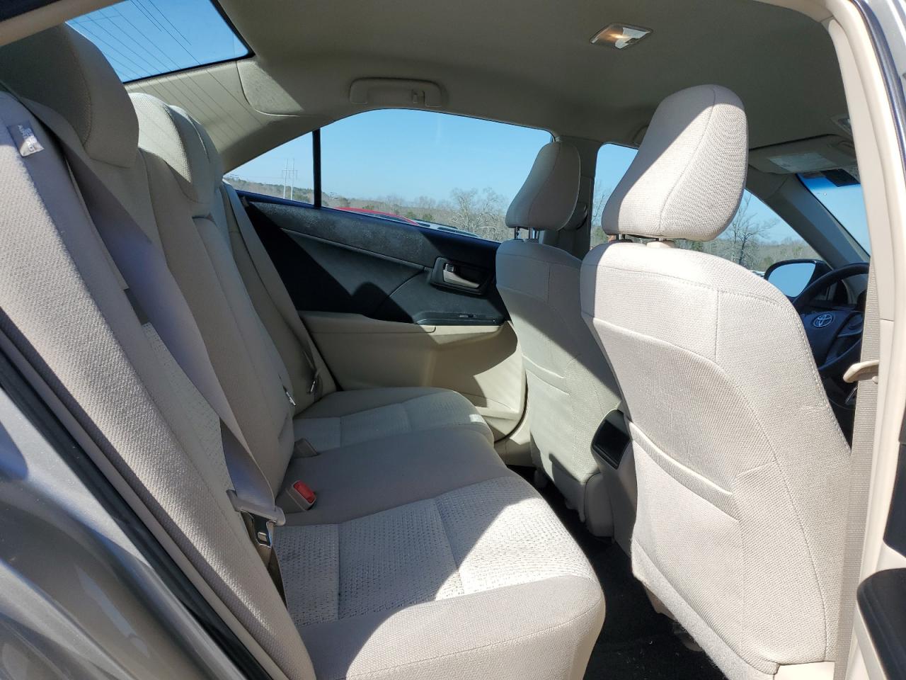 2013 Toyota Camry - Image 10
