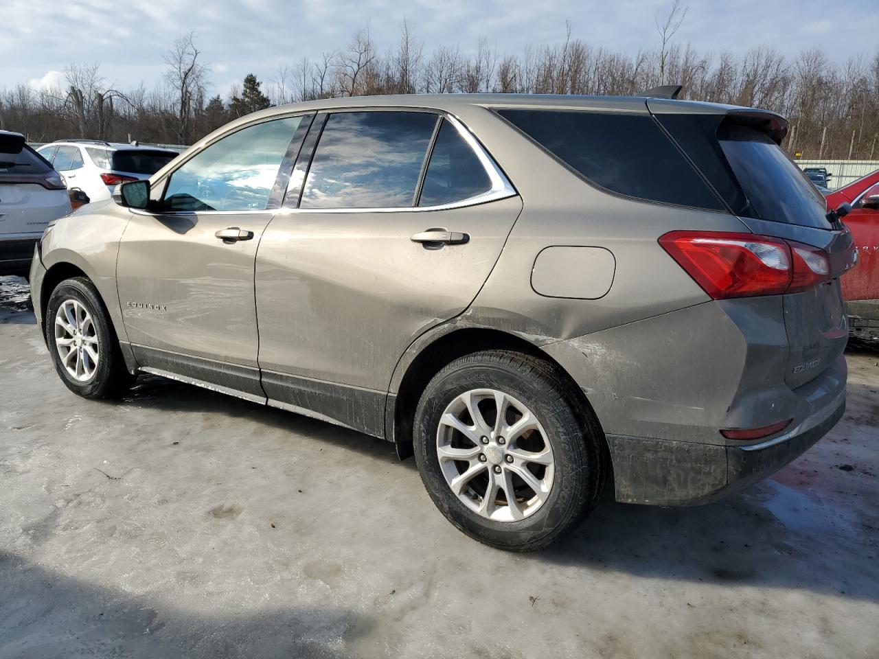 2018 Chevrolet Equinox - Image 2