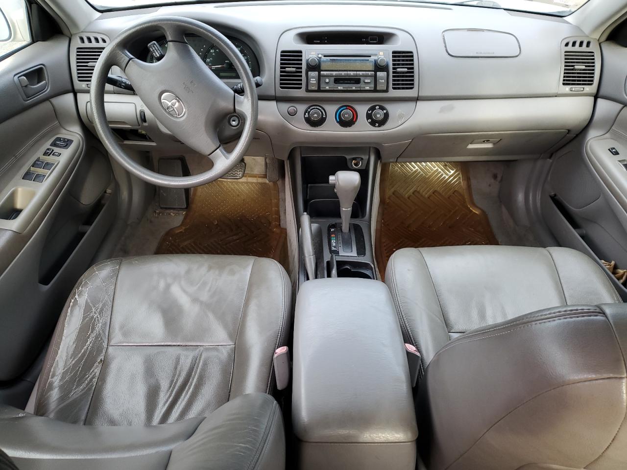 2004 Toyota Camry Le VIN: 4T1BE30K64U283768 Lot: 44341245