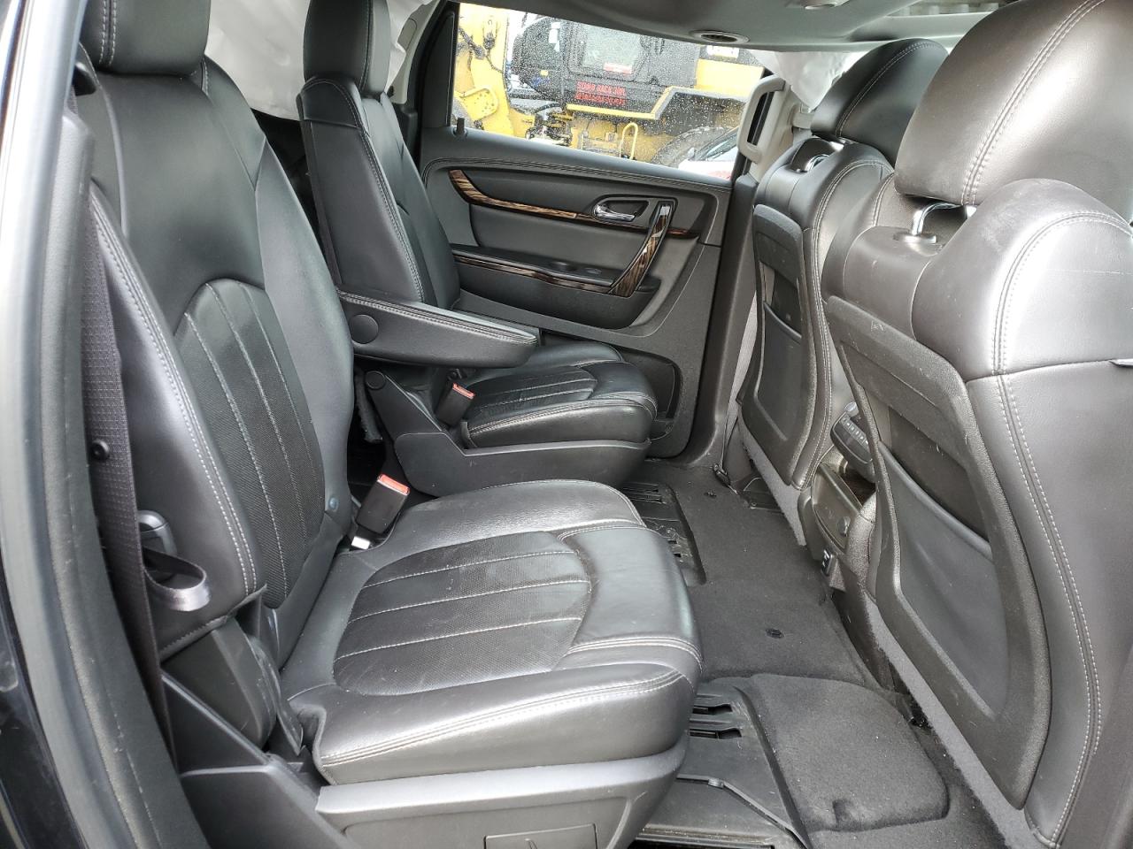 2015 GMC Acadia - Image 11