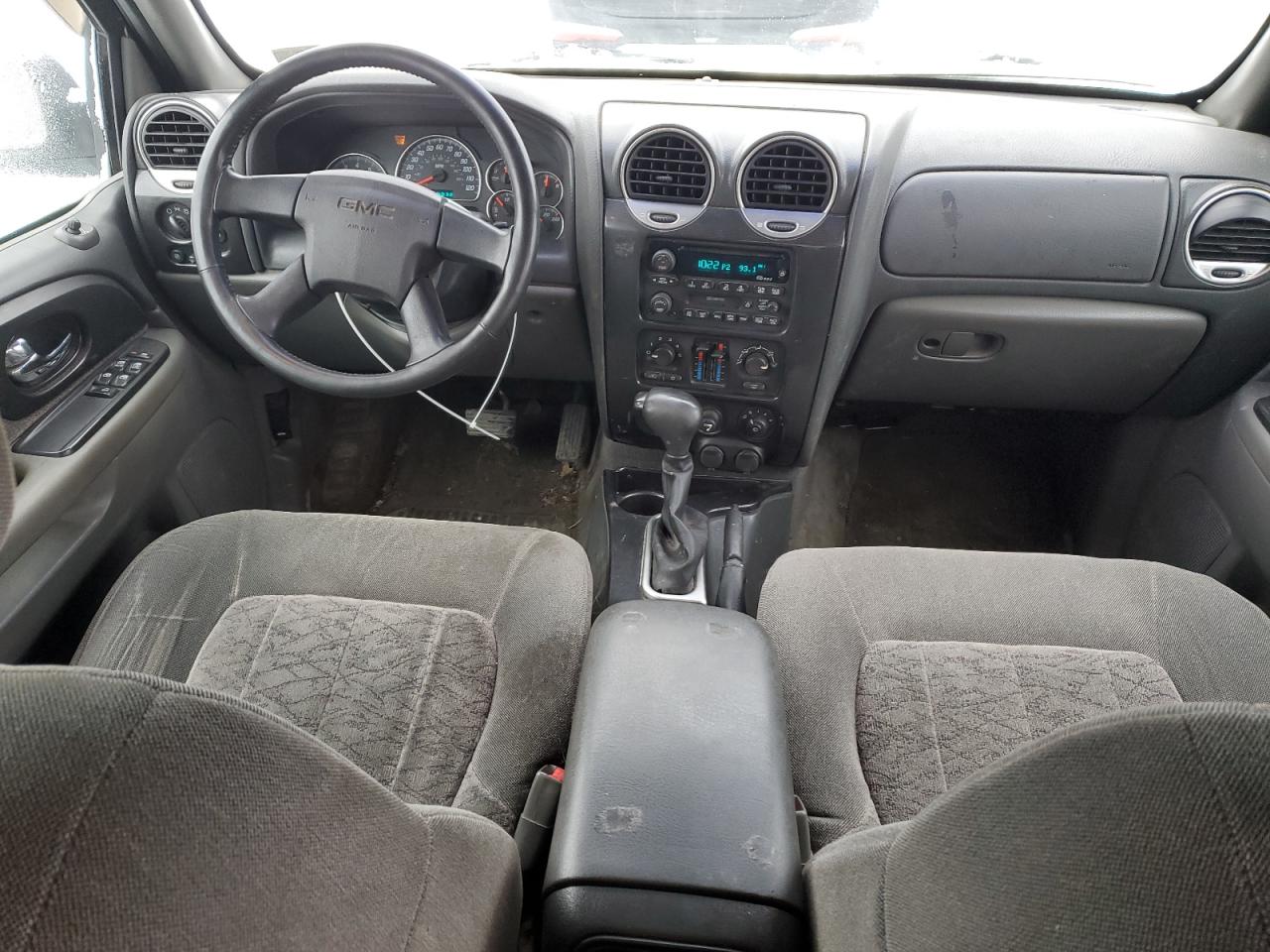 2002 GMC Envoy - Image 8