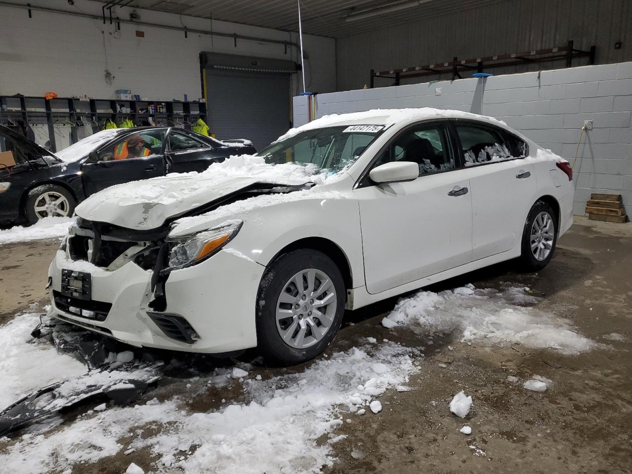 2017 Nissan Altima - Image 1