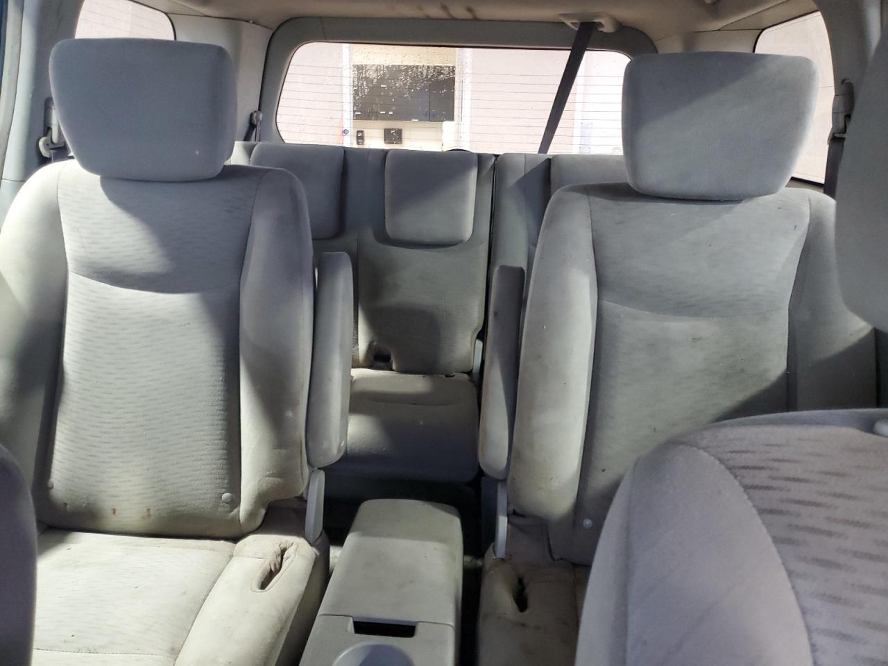 2014 Nissan Quest - Image 10