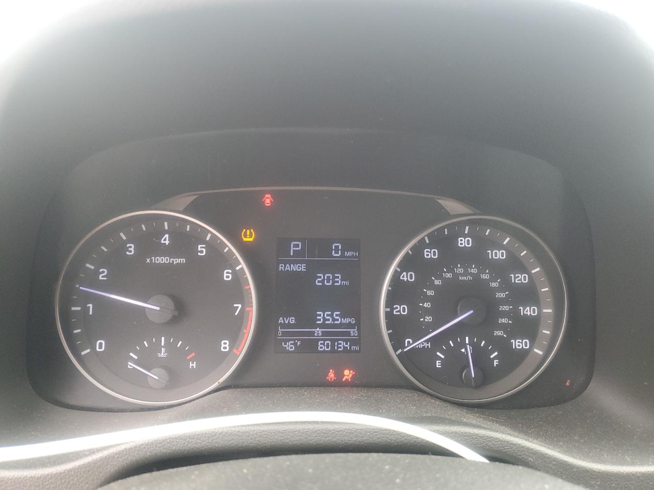 2017 Hyundai Elantra - Image 9