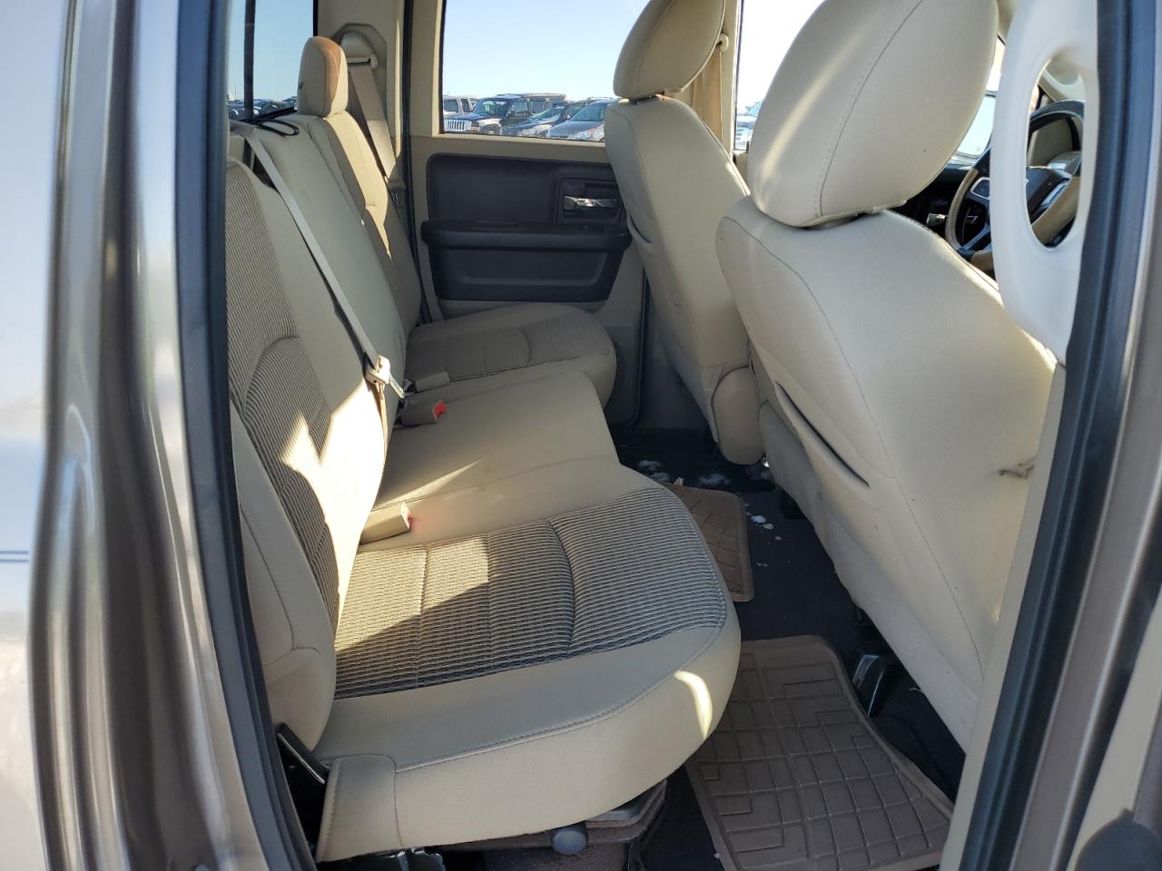 2010 Dodge RAM - Image 10