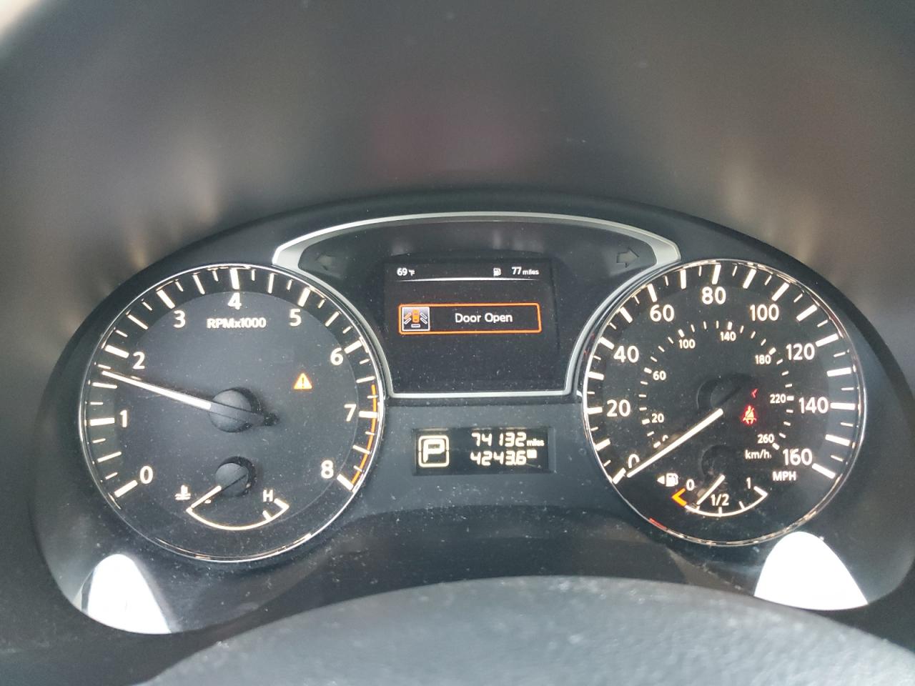 2015 Nissan Altima - Image 9