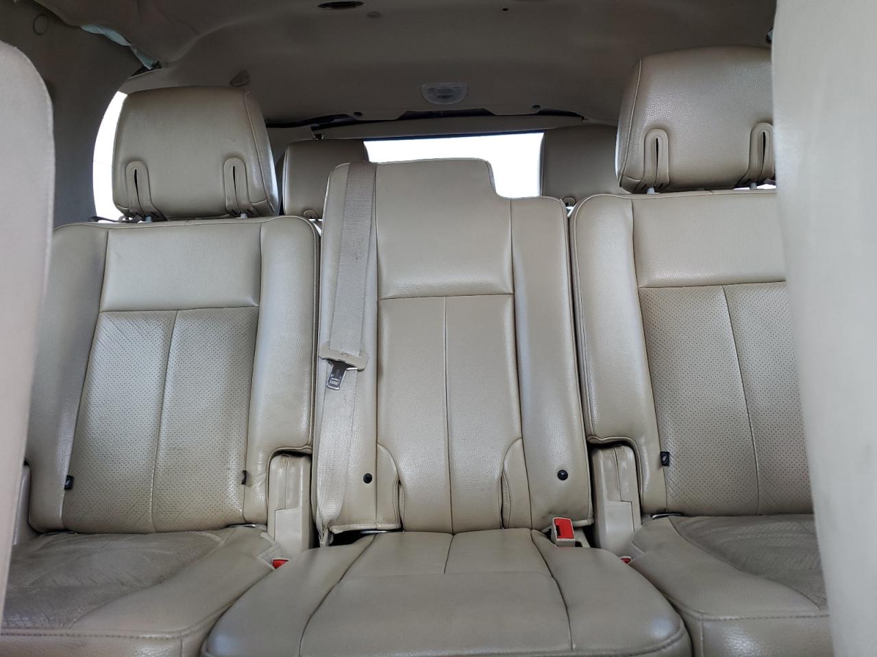 2010 Ford Expedition - Image 10