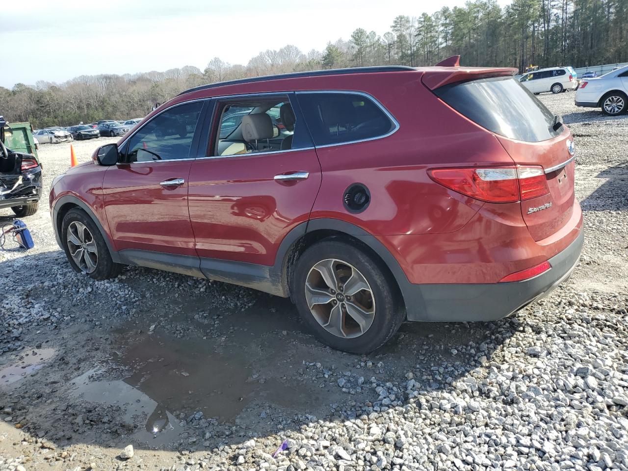 2016 Hyundai Santa Fe - Image 2